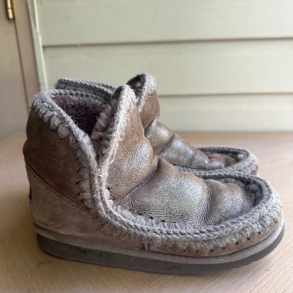 Mou Brown and Gray Moccasin Slippers - Picture 6 of 10